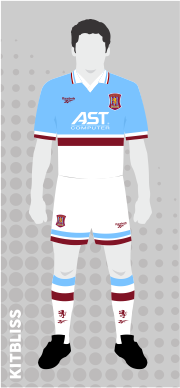 Aston Villa 1997-98 away