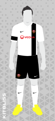Dynamo Dresden 2013-14 away